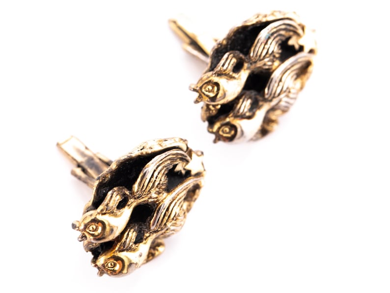 Vintage Tortolani Gold Tone Pisces Fish Zodiac Cufflinks