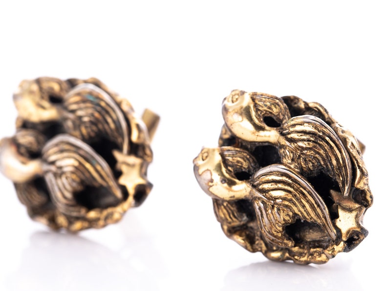 Vintage Tortolani Gold Tone Pisces Fish Zodiac Cufflinks