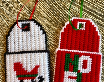 Plastic Canvas Christmas Gift Holder - Set of Two