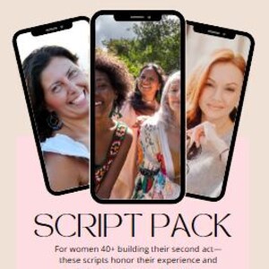 Può includere: Grafica promozionale con il testo "SECOND CHAPTER VOL. 1" e "SCRIPT PACK". L'immagine presenta tre smartphone che mostrano foto di donne sorridenti. Sotto, il testo recita: "Per le donne over 40 che costruiscono il loro secondo atto..." Un logo di gufo è in basso.