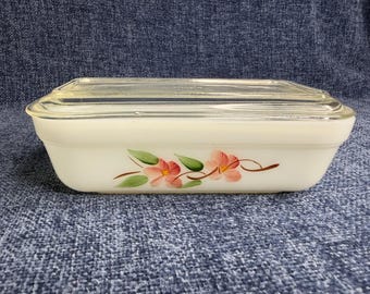 Fuente rectangular de vidrio Fire-King vintage de los años 40/50 con tapa, para refrigerador o para hornear. Diseño Flor de durazno.