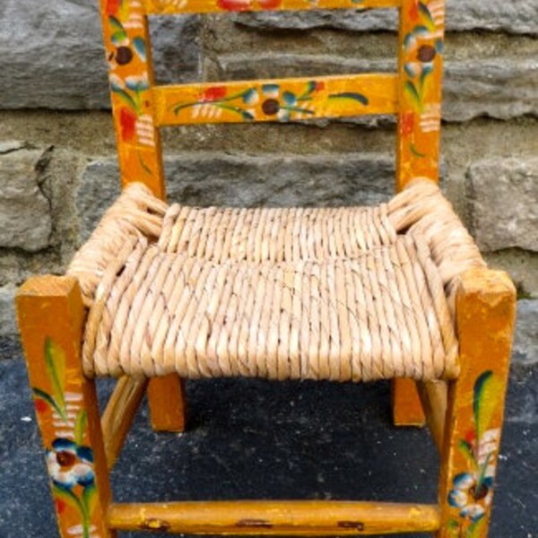 Vintage Childs Chair, Mexico, Mexican Folk Art, Childs chair, Folk Art, Furniture