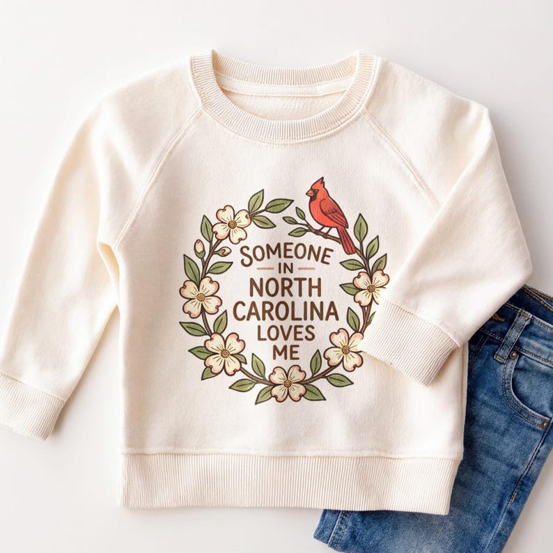 Someone In North Carolina Loves Me Baby Onesie - Cute NC Cardinal Floral Bodysuit bild 6