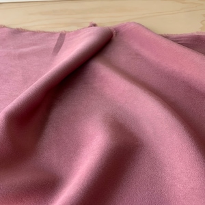 Schöne Mauve Pink gewebte Kleiderstoff 1 Yard Ultra weich und drapieren Rose Haut