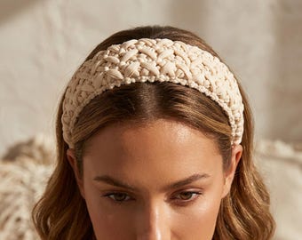 Crèmekleurige geweven gewatteerde hoofdband: grof gevlochten haaraccessoire, boho Cottagecore-zendspoel