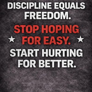 K&ouml;nnte beinhalten: Motivationsposter mit dunklem, strukturiertem Hintergrund. Fettgedruckter wei&szlig;er Text lautet: "DISZIPLIN GLEICHT FREIHEIT". Roter Text lautet: "H&Ouml;REN SIE AUF, AUF EINFACHES ZU HOFFEN". Das Poster enth&auml;lt auch den Text "FANGE AN, F&Uuml;R BESSERES ZU LEIDEN" und "ERREICHEN SIE IHREN H&Ouml;HEPUNKT MIT BEW&Auml;HRTEM TRAINING."
