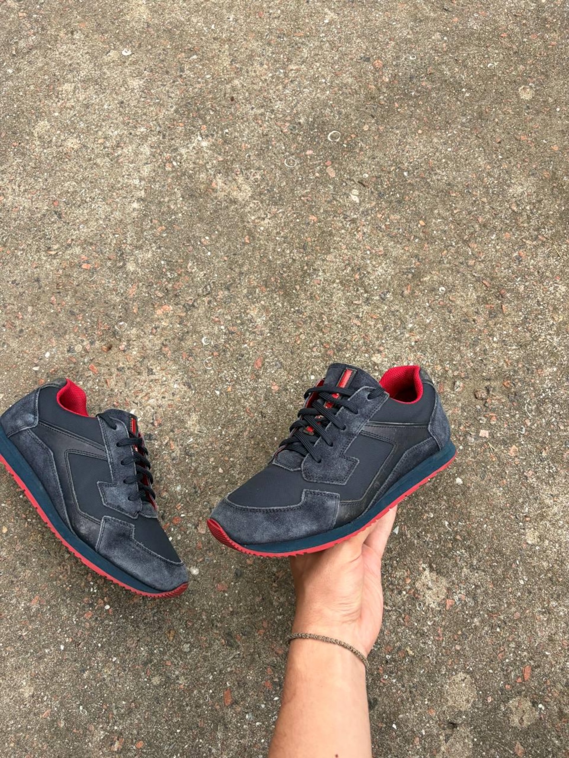 Prada Low Top Red Tab Shoes Sneakers Designer Luxury Blue Womens Size 36, foto 4 de 5