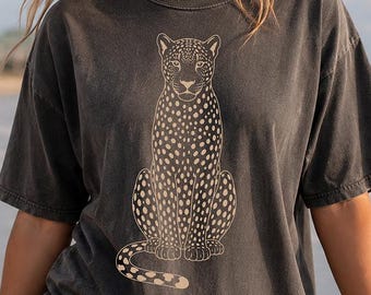 Leopard Graphic Comfort Colors T-Shirt, Safari Animal tee, Wildlife Graphic Tee, Jungle Aesthetic Shirt