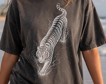 Tiger Comfort Colors Shirt, Walking Tiger Graphic Tee, Wildlife Animal T-Shirt, Minimalist Tiger Art Shirt, Nature Lover Gift, Big Cat Shirt