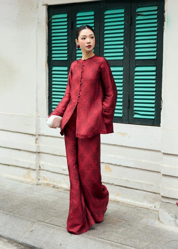 Royal Crimson Silk Ba Ba Set - Modernized Vietnamese Ba Ba Tunic - Luxury Red Jacquard Two-Piece Outfit - Festive Heritage Chic