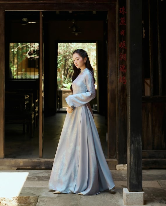 Smoky Blue Jacquard Ao Dai – Elegant Vietnamese Silk Gown Flared Sleeves