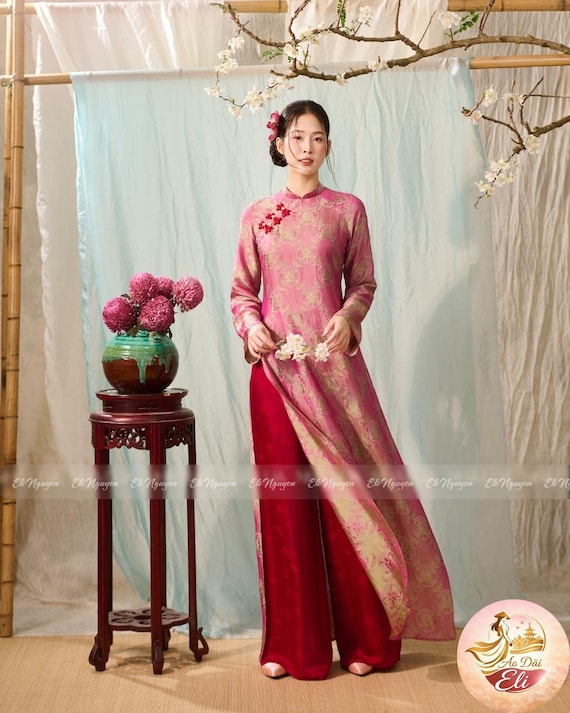 Blush Pink Floral Brocade Silk Ao Dai – Traditional Vietnamese Long Dress, Modern Elegance