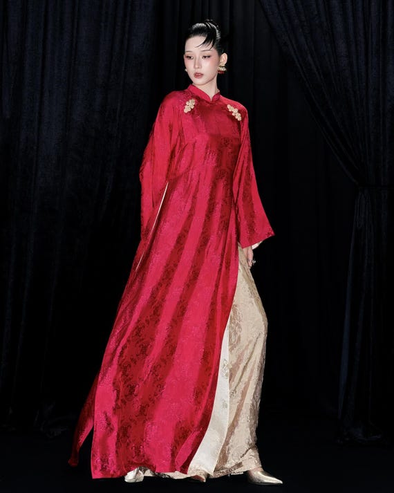 Crimson Red Silk Ao Dai – Vietnamese Gown with Longevity Motifs, Indochine Style