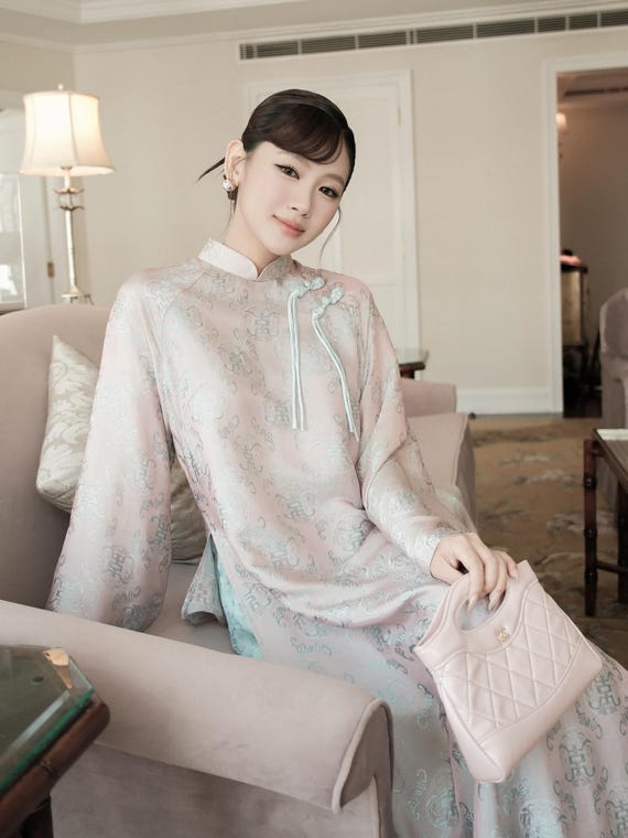 Pastel Pink Silk Jacquard Vietnamese Ao Dai – Floral Brocade Gown, Mint Accents