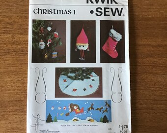 Christmas Decor Pattern Tree Skirt Stocking UNCUT Kwik Sew 828