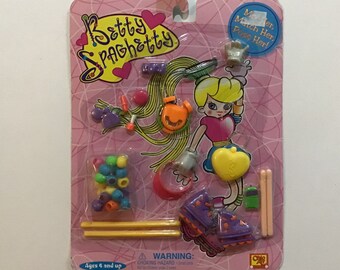 Betty Spaghetty Vacation Accessories Set Sealed on Damaged Card 1998 Ohio Art