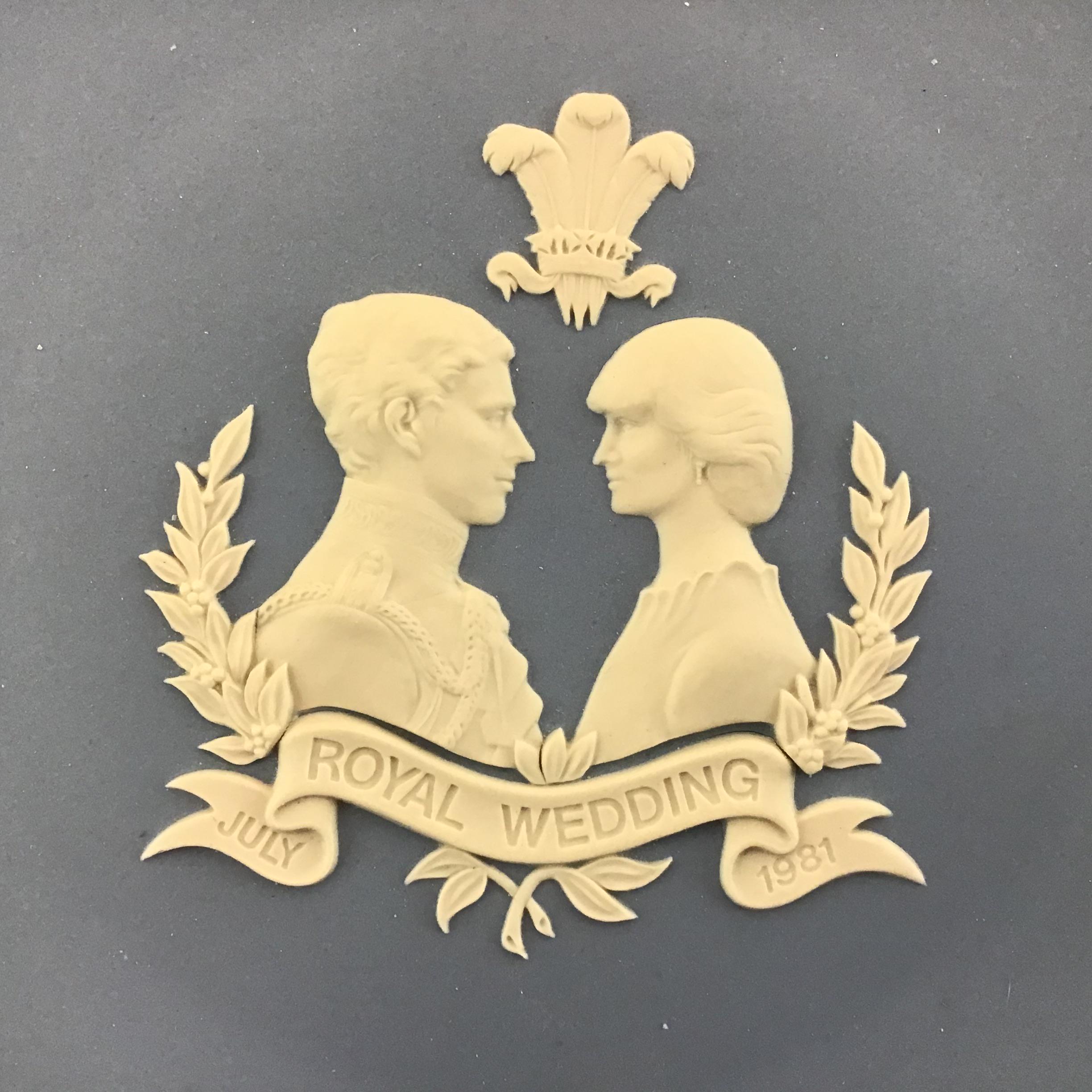 1981年 ロイヤルウェディング記念 チャールズ皇太子 ダイアナ妃 レアな写真の数々で振り返る、ダイアナ妃とチャールズ皇太子の結婚式