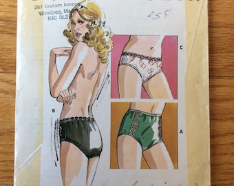 Ladies Panties Pattern Kwik Sew 718 Waist 22 23 25 27 1970s