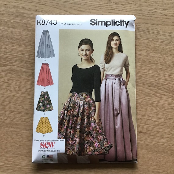 Simplicity Pattern S8743 Misses Pleated Skirts | Jyväskylän Kangaskauppa