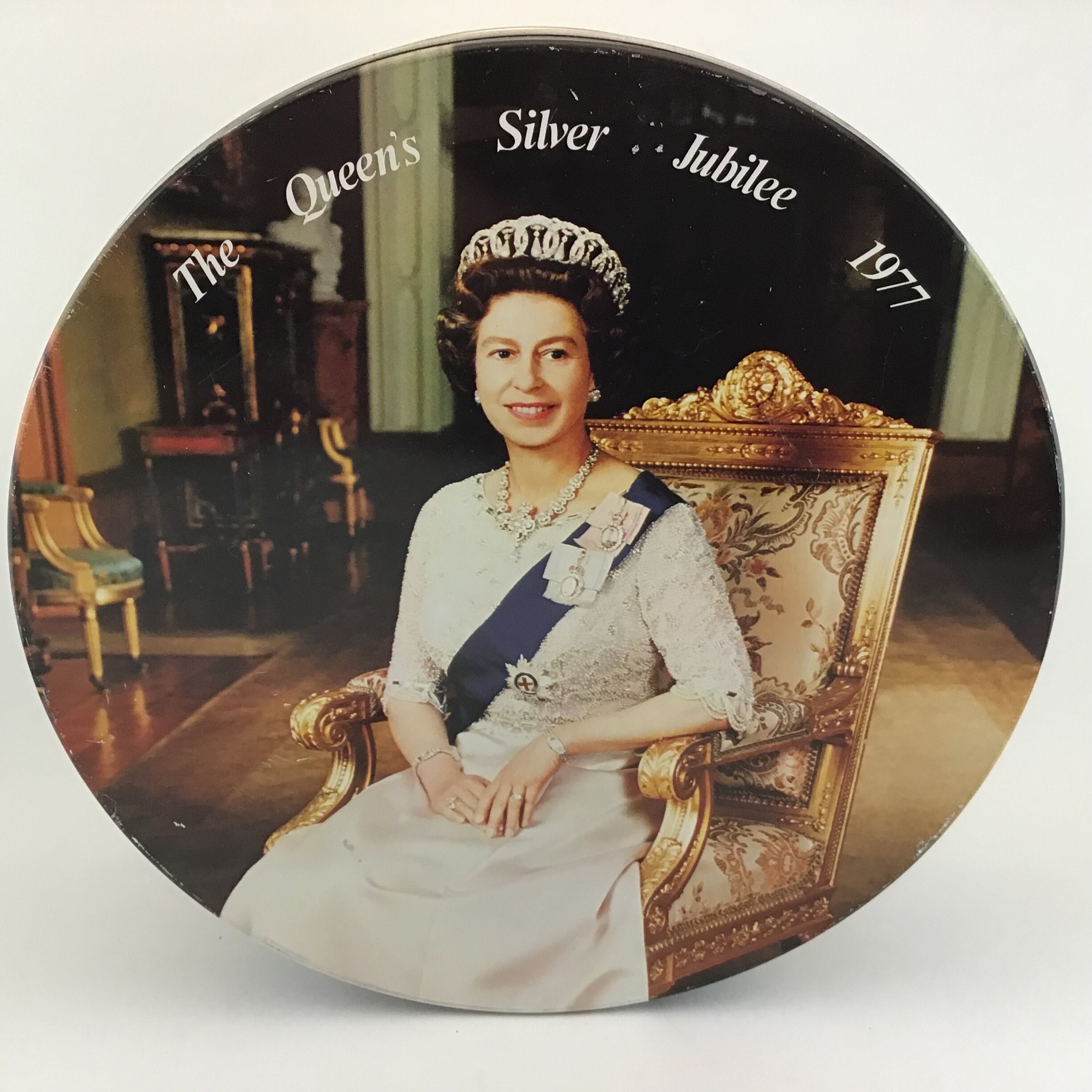 Queen Elizabeth II Silver Jubilee Tin 1952 1977 Carr's Biscuit Tin