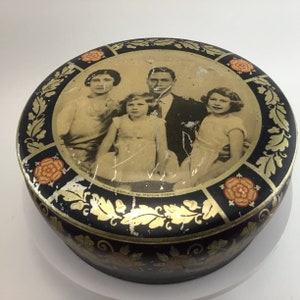 King George VI Queen Elizabeth Coronation Tin 1937 Princess Elizabeth Princess Margaret William Crawford & Sons Biscuit Made in England