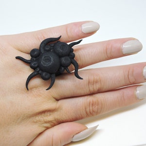 3D Printed Eyeball Ring - Eldritch Inspired, Tentacle Eye, Statement Piece, Gothic Lovecraft Cosplay Witch Grunge Strong & Flexible Plastic