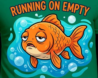 Pez dorado corriendo sin energía PNG, Pez gracioso PNG, Diseño de pez dorado cansado, Dibujo animado de pez perezoso PNG, Lindo diseño de camiseta de pez de acuario