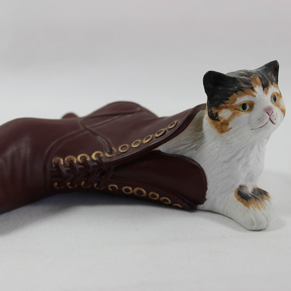 Puss In Boots Sculpture Collection "All Dressed Up" The Hamilton Collections 1993