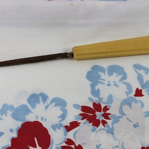 Vintage Button or Shoe Hook with Celluloid Handle