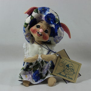 Annalee Dolls 7&quot; Spring Girl Bunny with Tags Blue Hat