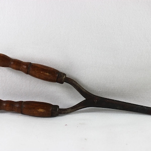 Vintage Curling Iron Crimper Wood Handle