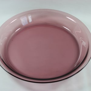 Pyrex Amethyst Flat Rim Pie Baking Dish #209