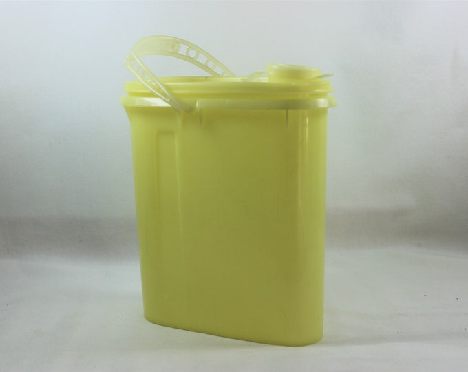 Vintage Tupperware Yellow Pitcher Beverage Buddy 5879 With Lid Etsy