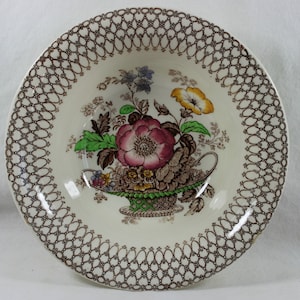 Myott Son and Company England Bonnie Dundee Serving Bowl 