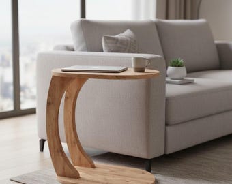 Mesita auxiliar en forma de C: Diseño moderno en roble - Ideal para usar junto al sofá o la cama.