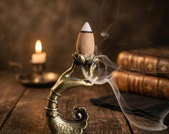 Quemador de incienso de reflujo manual de cobre con forma de loto para aromaterapia y decoración.