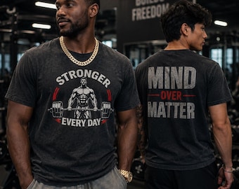 Camiseta de gimnasio "Más fuerte cada día", camiseta de entrenamiento "La mente domina la materia", camiseta de motivación para el fitness, camiseta de culturismo, regalo para levantamiento de pesas