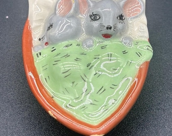 Figurine Duncan Ceramics, couple de souris et coquillages en noyer vintage, 1975