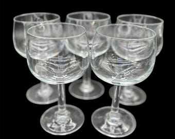 Ensemble de 5 verres à vin transparents, coupés, vintage