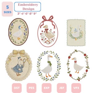 Può includere: Sei disegni da ricamo con oche bianche in varie cornici. Il testo riporta Embroidery Design 5 SIZES 3" 4" 6" 8" 9" e i formati DST, PES, EXP, JEF, VP3. Le oche sono raffigurate con ghirlande floreali, nastri, specchi e bacche.