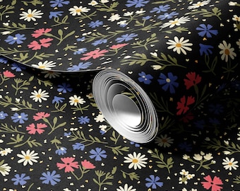 Papel de parede com flores coloridas do campo e corações dourados | Estampa botânica preta