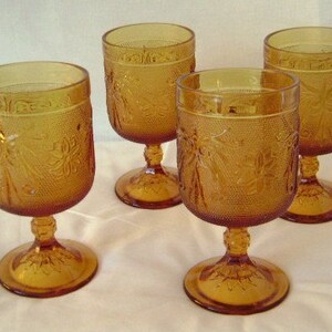 Tiara Indiana Glassware Footed Table Wine Glasses