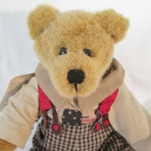 Boyd’s Ross G. Jodibear Bear