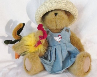 Boyd’s Miss Lou Bean Bag Bear with Gilbert Chicken