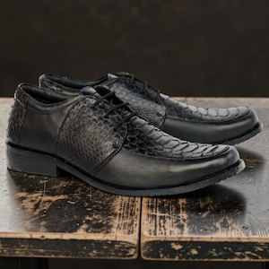 Men's Python Sneakers AP05 Black Atmal Size 38-43 Jumbo 44-47