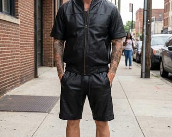 Set echt zwart leren shirt en short voor heren | Zomeroutfit voor heren: leren combi-set.