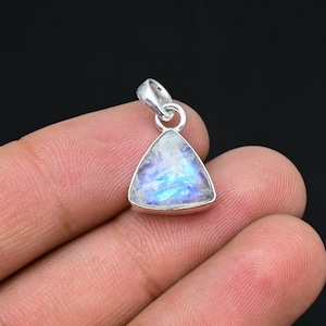 Colgante hecho a mano de plata de ley 925 maciza con piedra lunar arcoíris, colgante mini de piedra lunar 100% natural de alta calidad, regalo de piedra de nacimiento de junio para mamá.