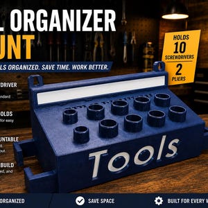 Puede incluir: Un organizador de herramientas azul para montaje en pared con diez ranuras circulares para destornilladores y dos ranuras laterales para alicates. El frente presenta la palabra "Tools" en letras blancas. El texto incluye "TOOL ORGANIZER MOUNT" y "HOLDS 10 SCREWDRIVERS 2 PLIERS".