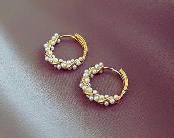 Pärlörhängen Guldpärlörhängen Minimalistiska pärlörhängen Eleganta brudsmycken Present till kvinnor