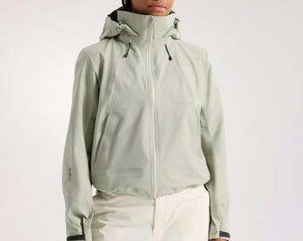 Arcteryx Cropped Jacket Women | Naya Lightweight Technical Shell | Outdoor Fashion Jacket